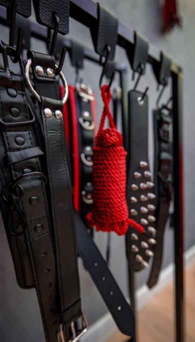 Bdsm Apartman V Bratislave -Adults Only Bratislava Exteriér fotografie