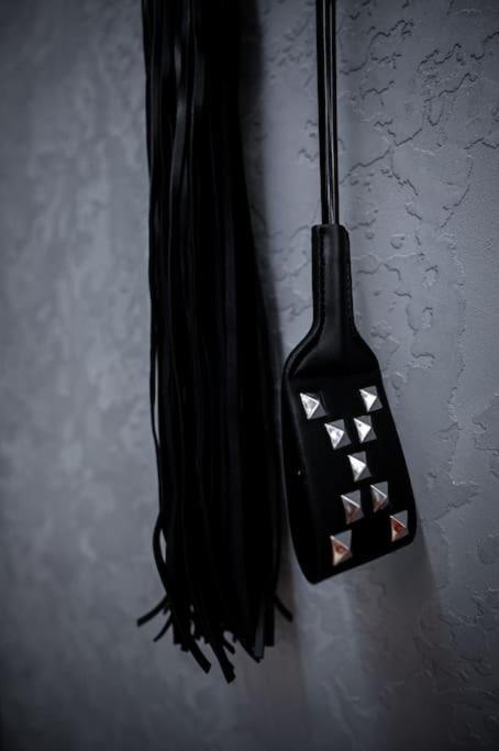 Bdsm Apartman V Bratislave -Adults Only Bratislava Exteriér fotografie