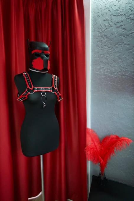 Bdsm Apartman V Bratislave -Adults Only Bratislava Exteriér fotografie