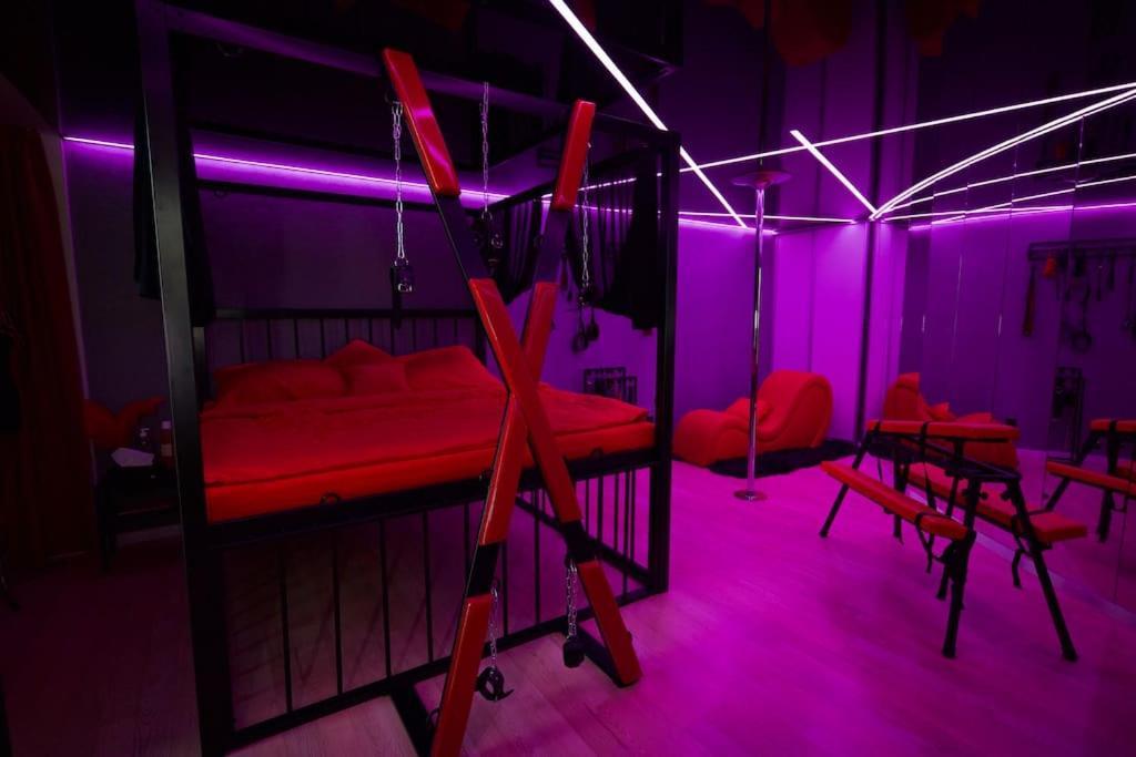 Bdsm Apartman V Bratislave -Adults Only Bratislava Exteriér fotografie